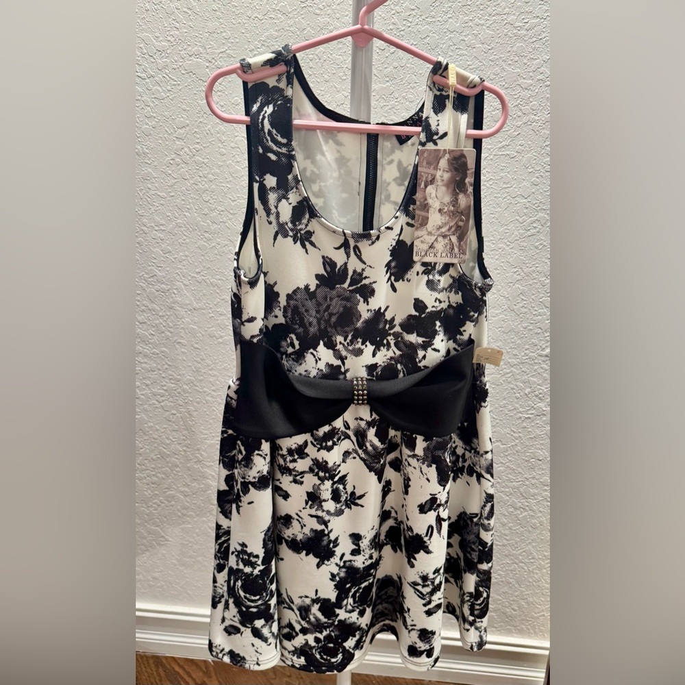 Hanna Banana Black Label by Sara Sara
